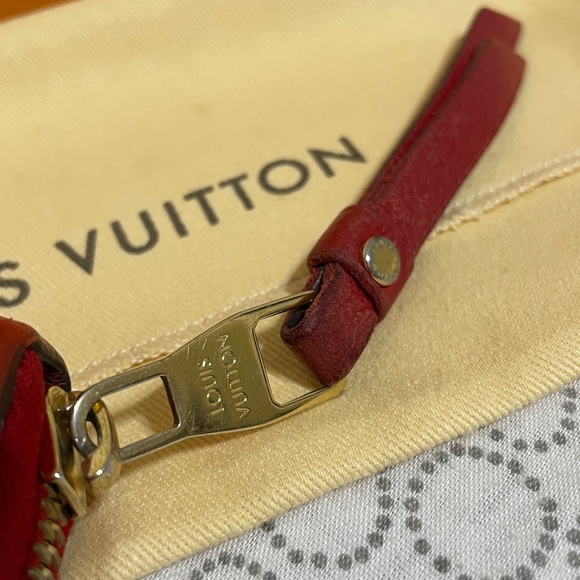 Louis Vuitton Red Wallet - Picture 5 of 15